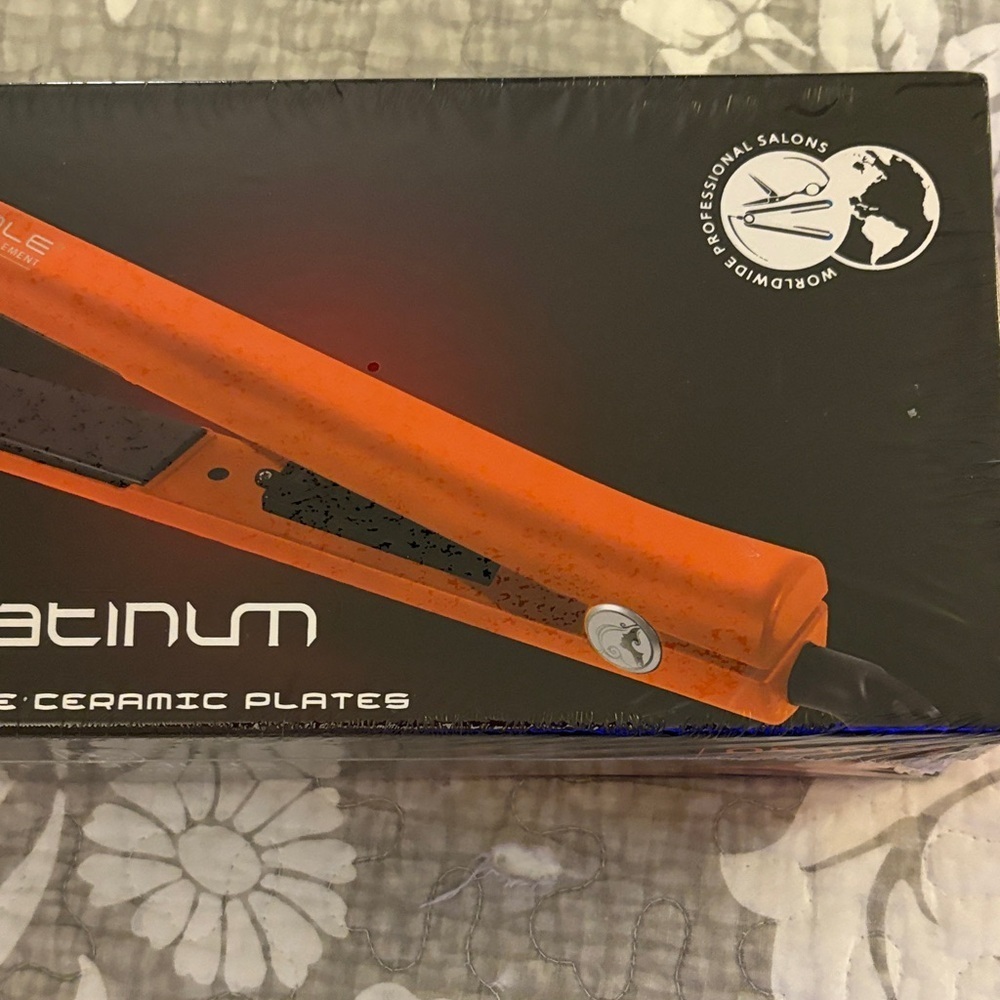 Royale Platinum Orange Citrus Hair Straightener ~ 1.25 Ceramic Plates - New - Picture 3 of 8